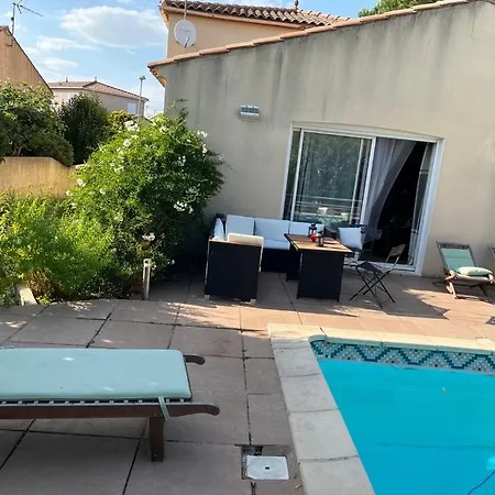 Villa Mediterraneenne Piscine Calme Sans Vis A Vis *