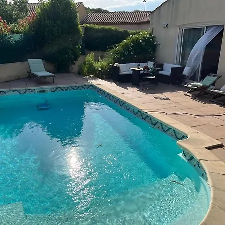 Villa Mediterraneenne Piscine Calme Sans Vis A Vis *